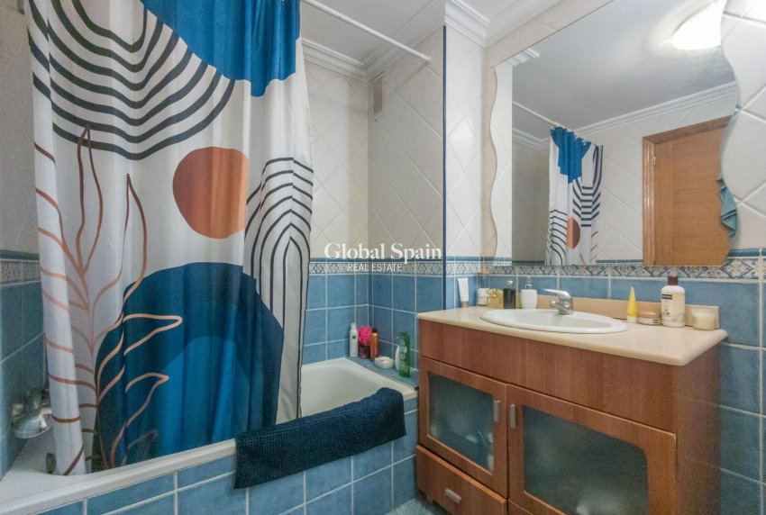 Wiederverkauf - WOHNUNG -
TORREVIEJA - Acequion