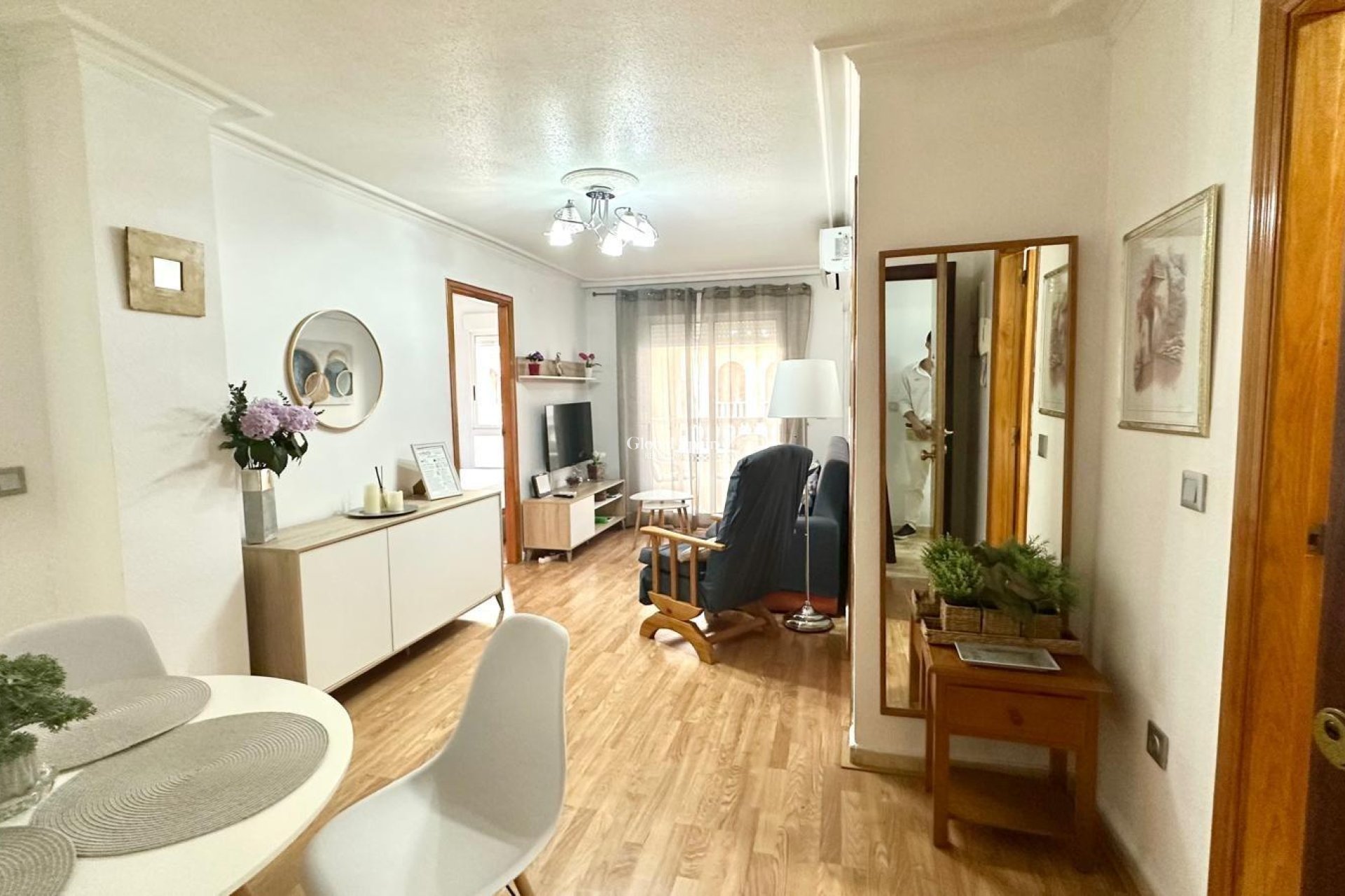 Wiederverkauf - WOHNUNG -
TORREVIEJA - Acequion