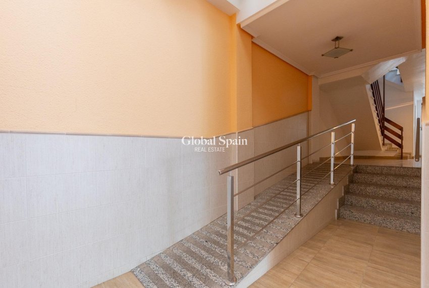Wiederverkauf - WOHNUNG -
TORREVIEJA - Acequion