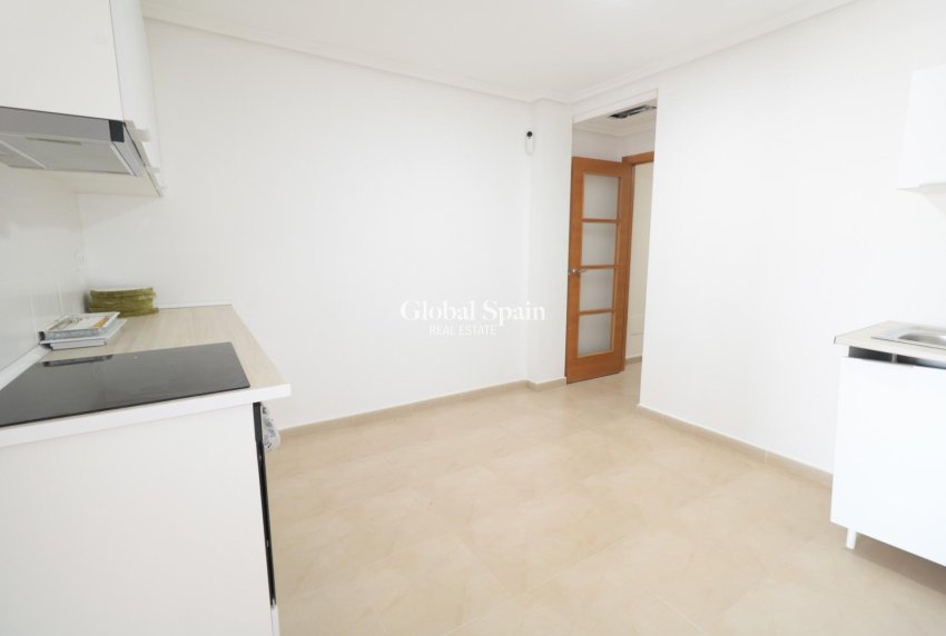 Wiederverkauf - WOHNUNG -
TORREVIEJA - Acequion