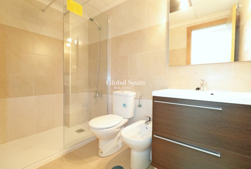 Wiederverkauf - WOHNUNG -
TORREVIEJA - Acequion