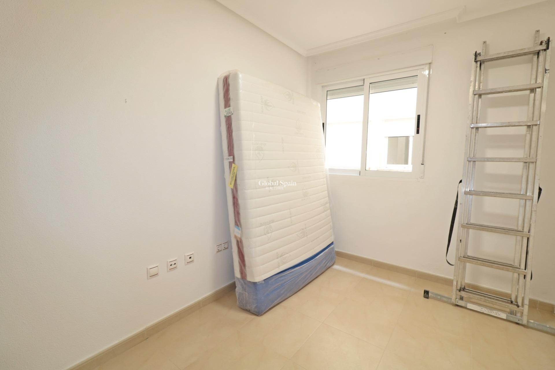 Wiederverkauf - WOHNUNG -
TORREVIEJA - Acequion