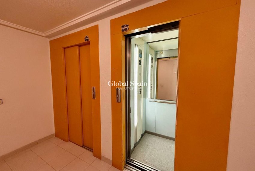 Wiederverkauf - WOHNUNG -
TORREVIEJA - Acequion
