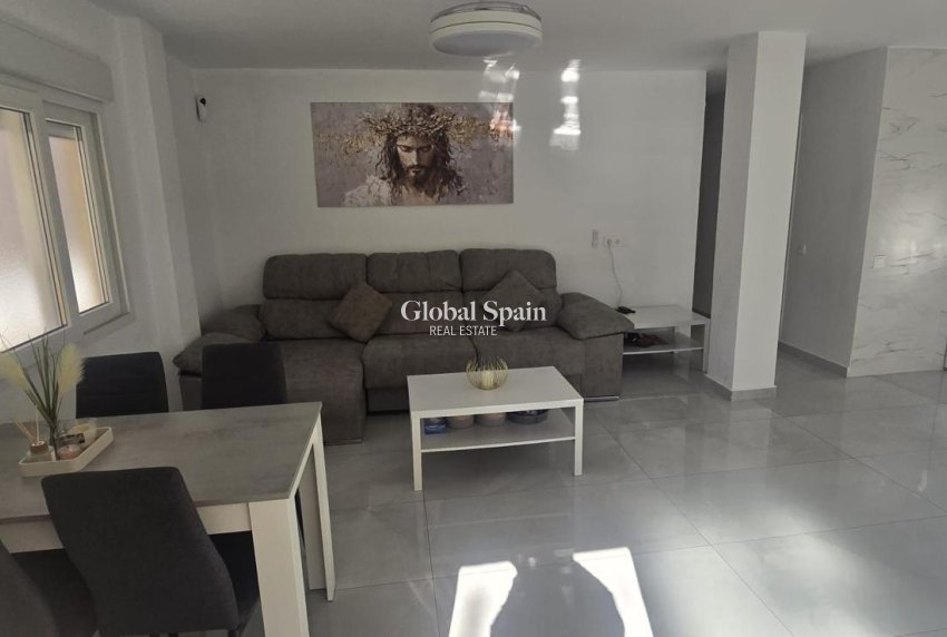 Wiederverkauf - WOHNUNG -
TORREVIEJA - Acequion