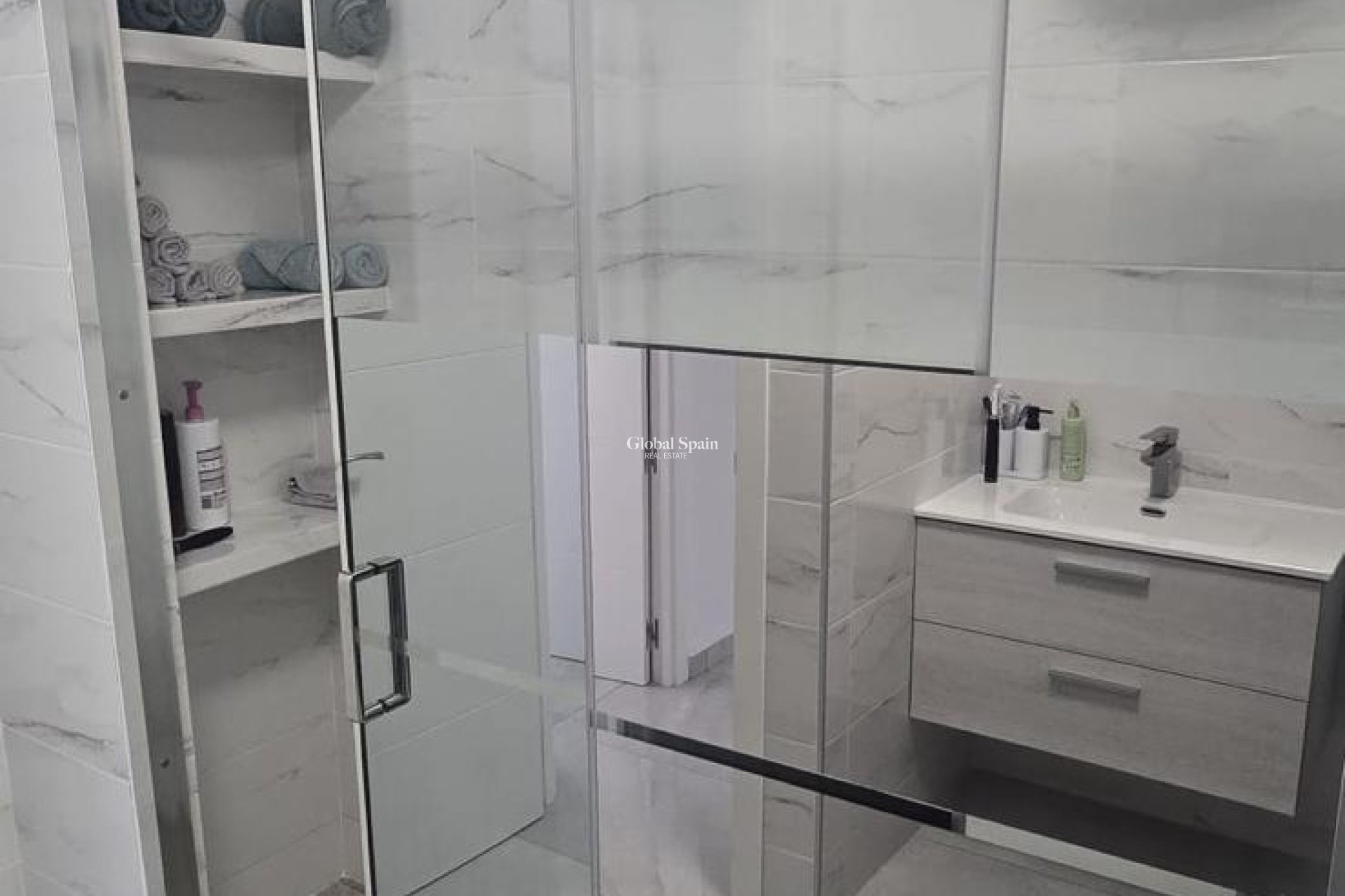 Wiederverkauf - WOHNUNG -
TORREVIEJA - Acequion