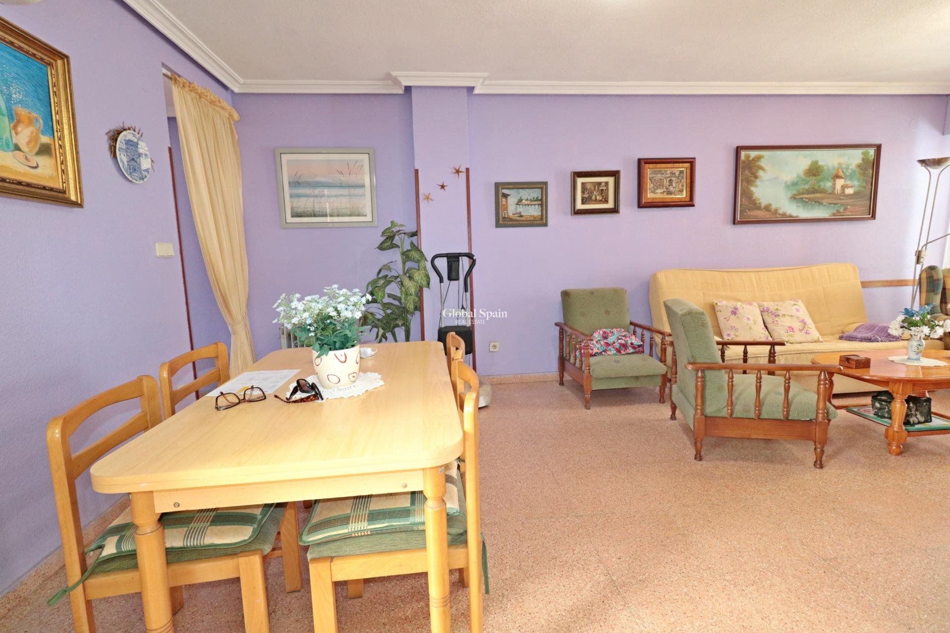 Wiederverkauf - WOHNUNG -
TORREVIEJA - Acequion