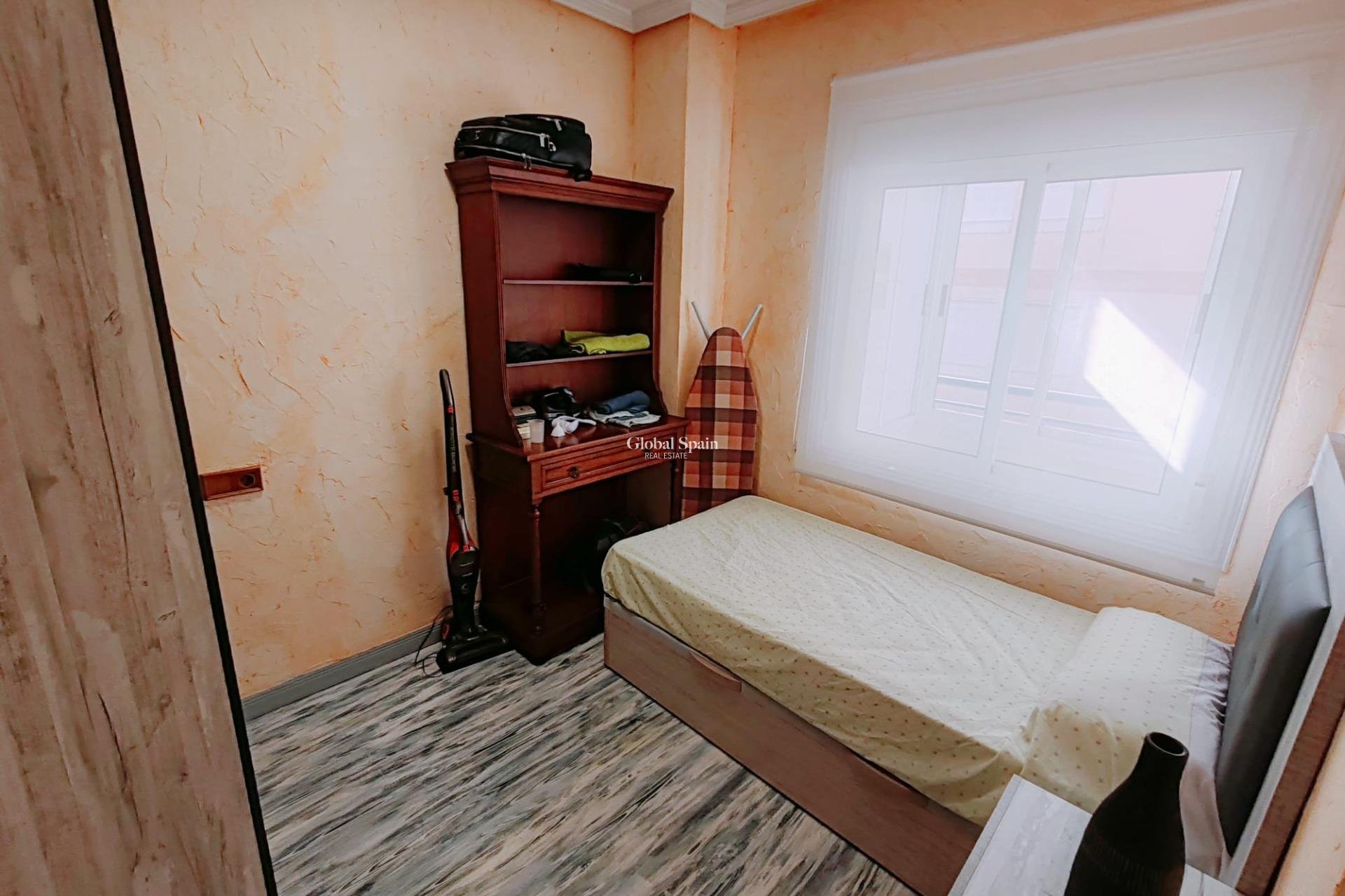 Wiederverkauf - WOHNUNG -
TORREVIEJA - Acequion
