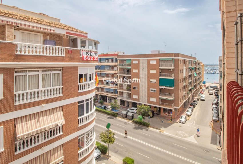 Wiederverkauf - Wohnung -
TORREVIEJA - Acequion