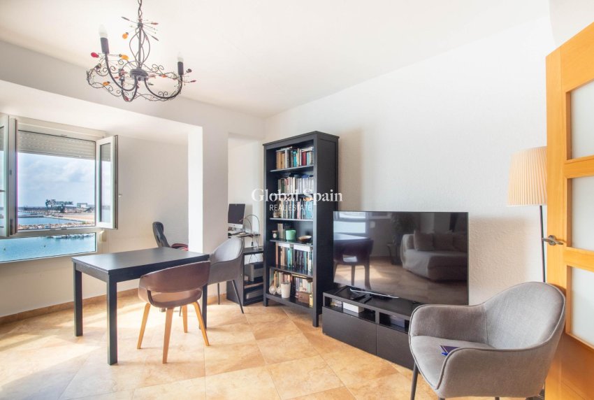 Wiederverkauf - Wohnung -
TORREVIEJA - Acequion