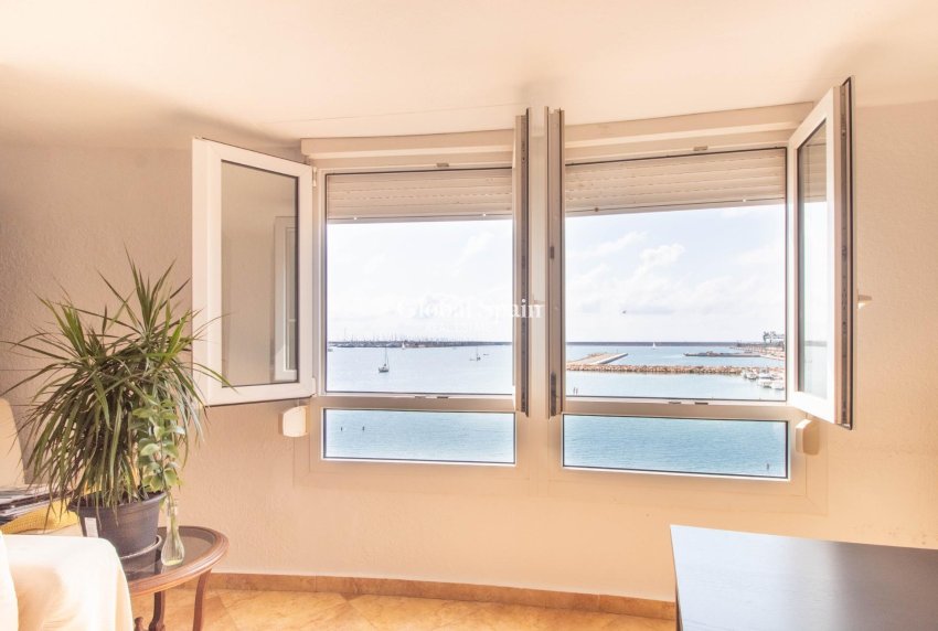 Wiederverkauf - Wohnung -
TORREVIEJA - Acequion