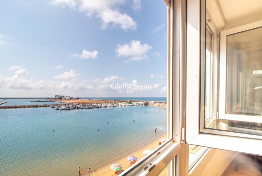 Wiederverkauf - Wohnung -
TORREVIEJA - Acequion