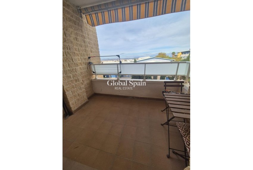 Wiederverkauf - WOHNUNG -
TORREVIEJA - Aguas Nuevas