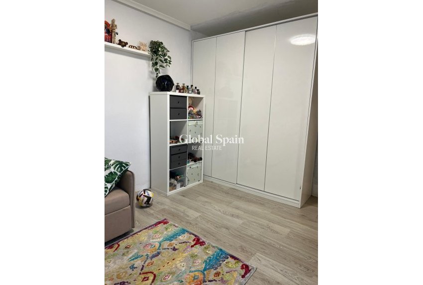 Wiederverkauf - WOHNUNG -
TORREVIEJA - Aguas Nuevas