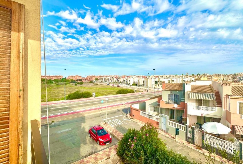 Wiederverkauf - WOHNUNG -
TORREVIEJA - Aguas Nuevas