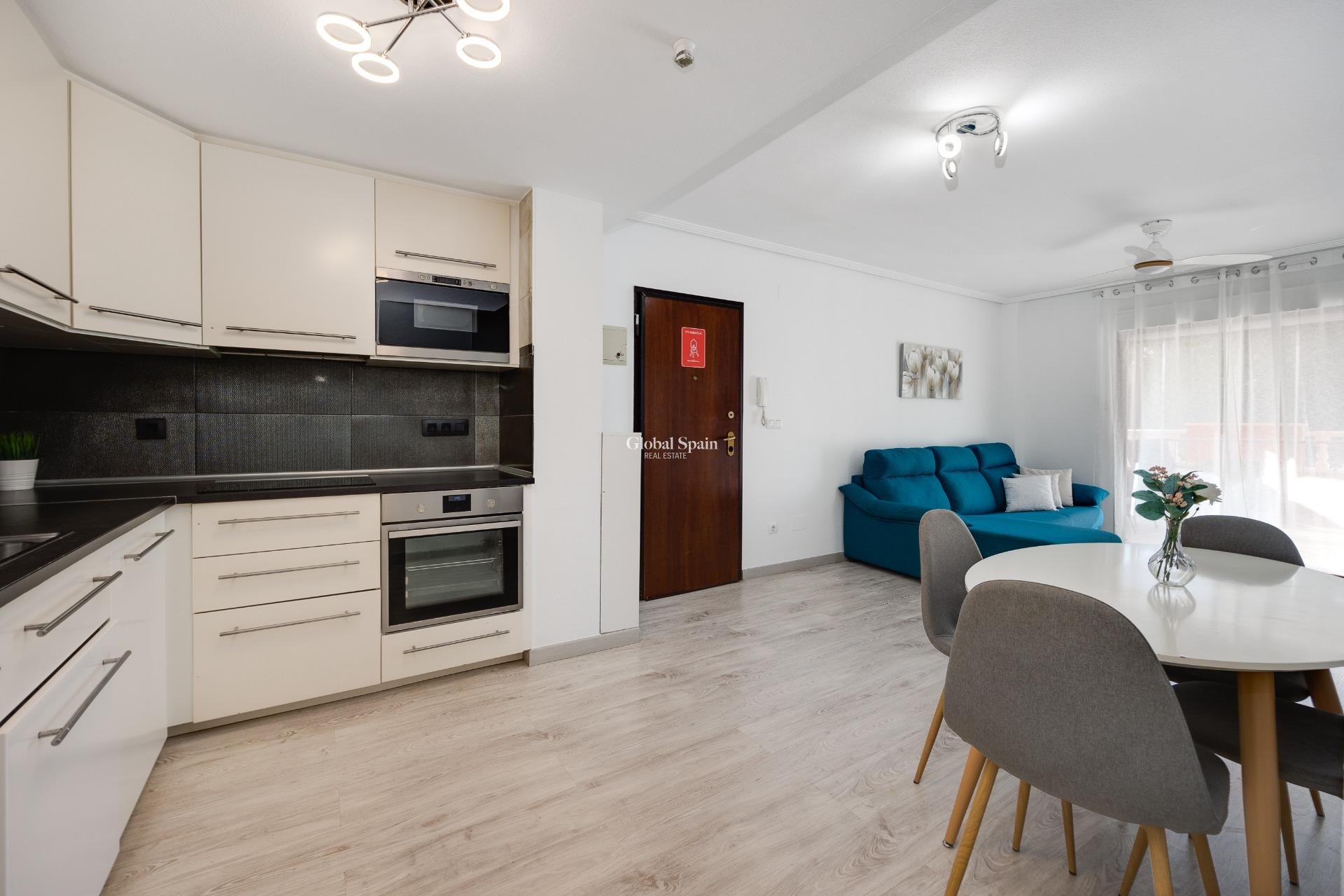 Wiederverkauf - WOHNUNG -
TORREVIEJA - Aguas Nuevas