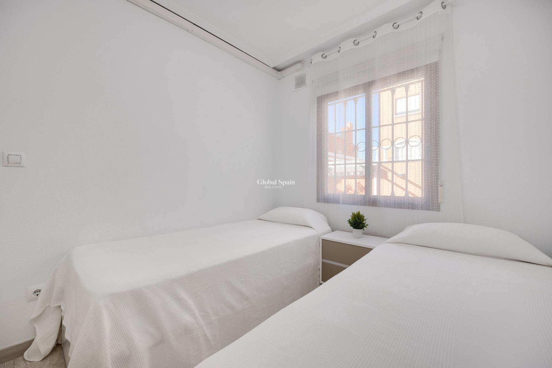 Wiederverkauf - WOHNUNG -
TORREVIEJA - Aguas Nuevas