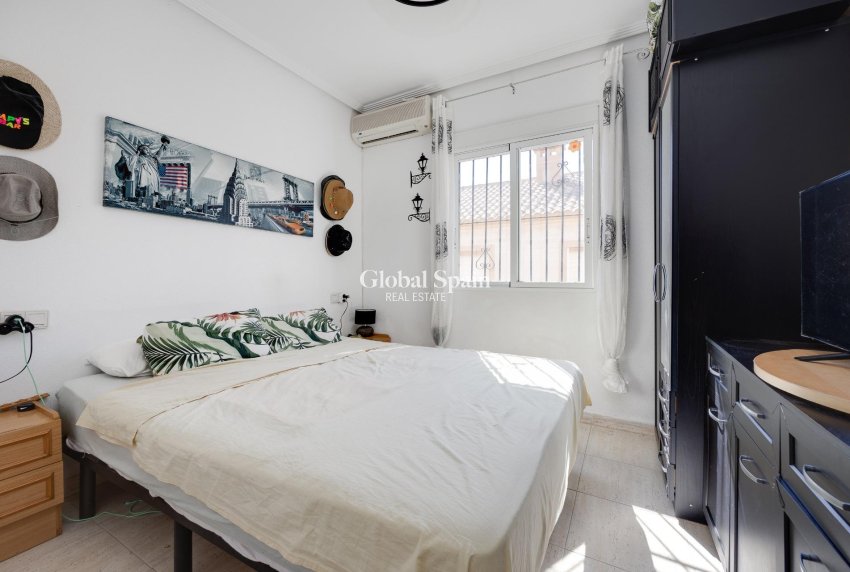 Wiederverkauf - WOHNUNG -
TORREVIEJA - Aguas Nuevas