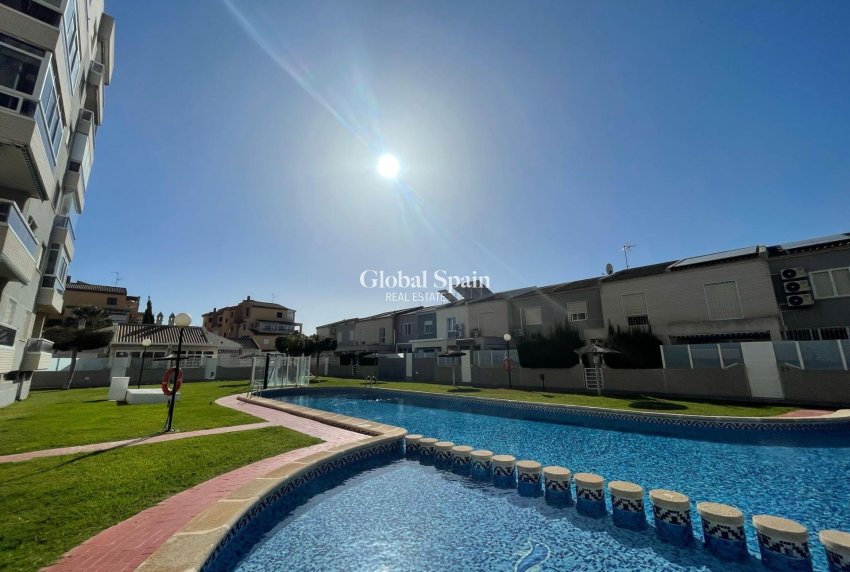 Wiederverkauf - WOHNUNG -
TORREVIEJA - Aguas Nuevas