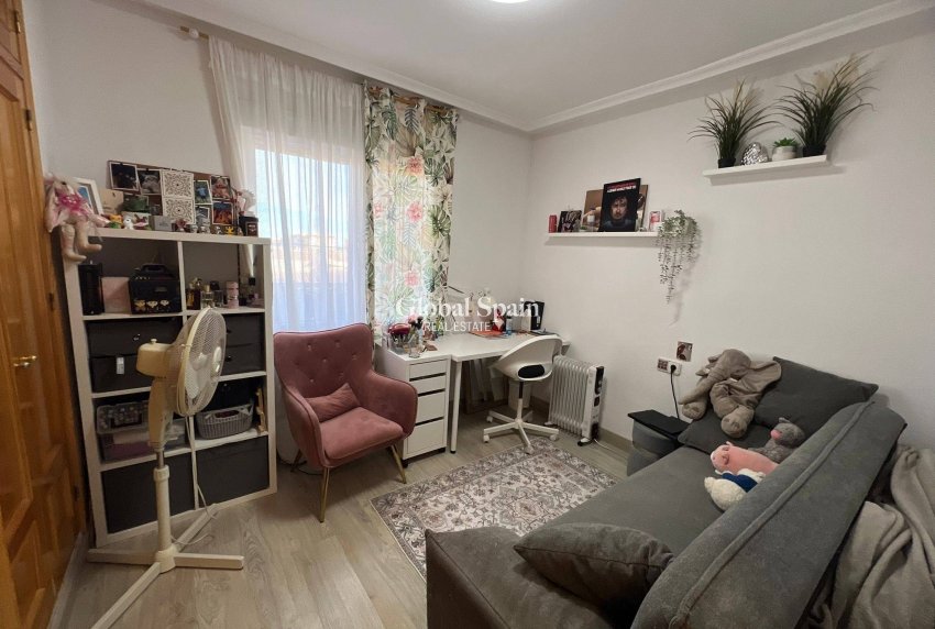 Wiederverkauf - WOHNUNG -
TORREVIEJA - Aguas Nuevas