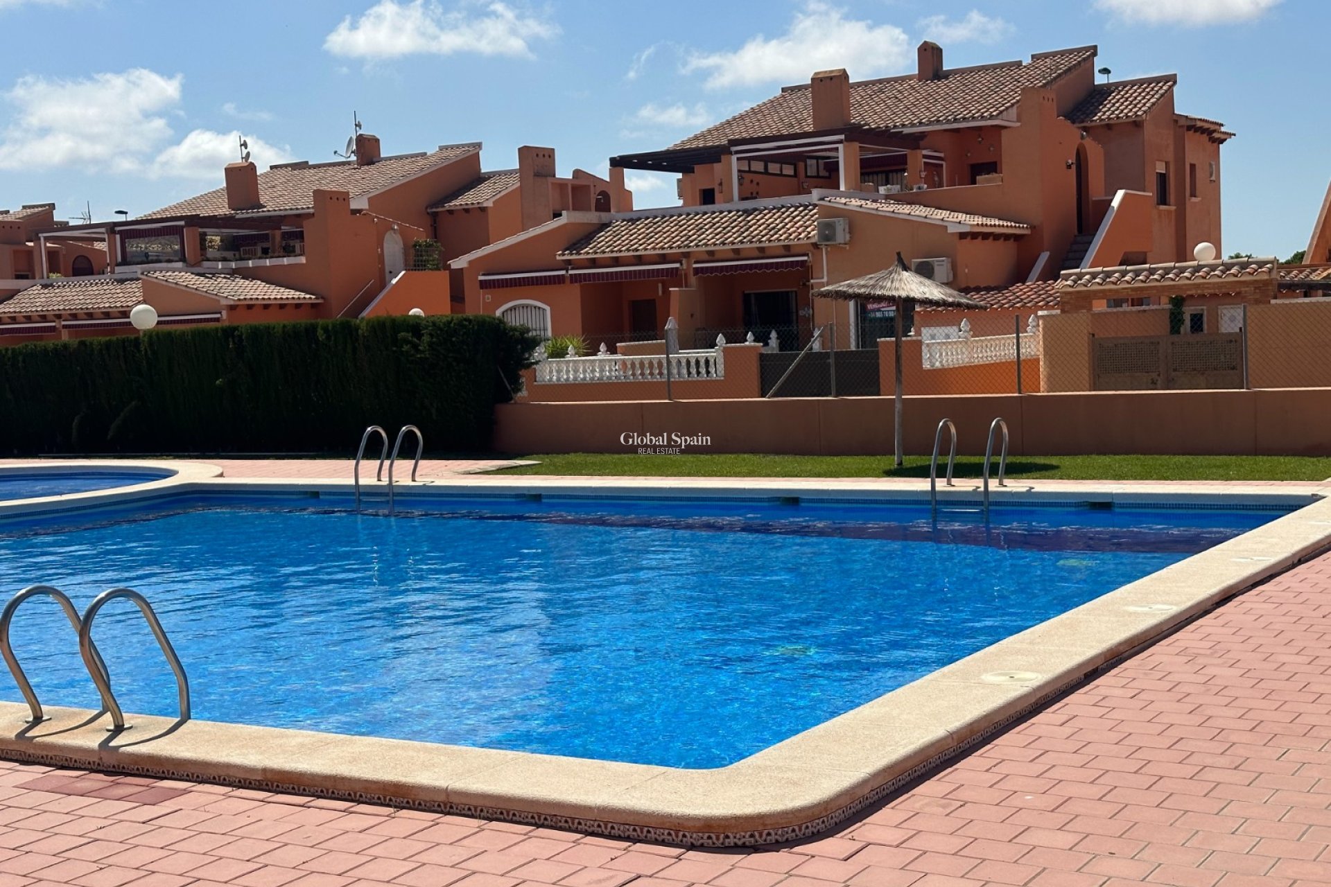 Wiederverkauf - WOHNUNG -
TORREVIEJA - Aguas Nuevas