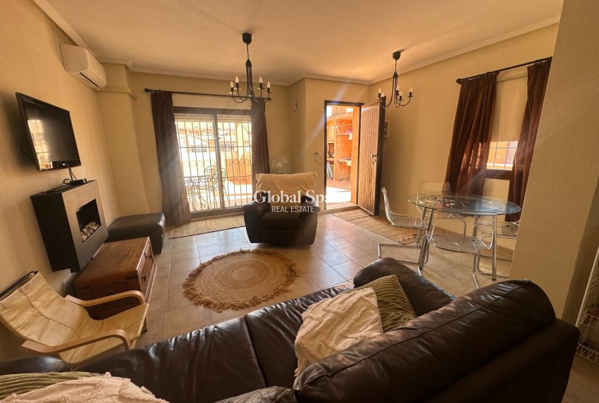 Wiederverkauf - WOHNUNG -
TORREVIEJA - Aguas Nuevas