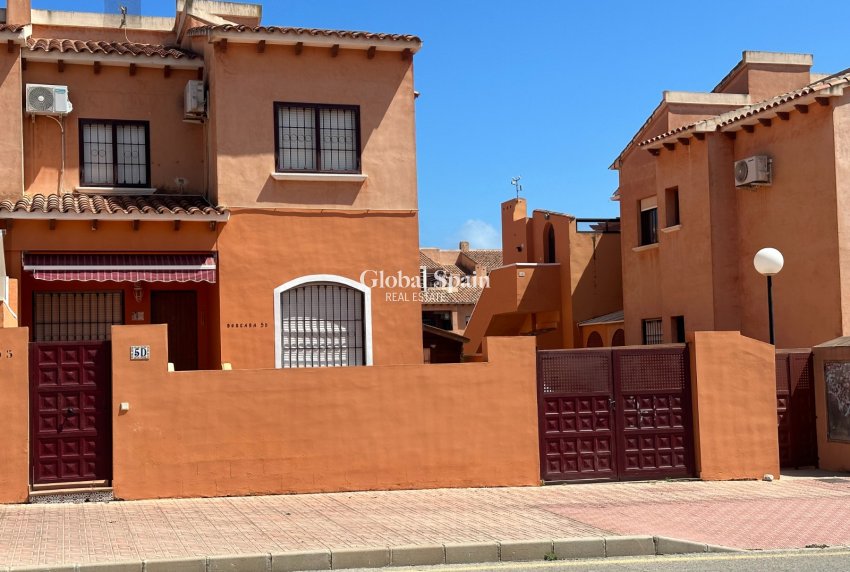 Wiederverkauf - WOHNUNG -
TORREVIEJA - Aguas Nuevas