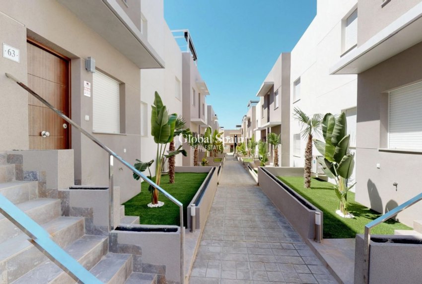 Wiederverkauf - WOHNUNG -
TORREVIEJA - Aguas Nuevas