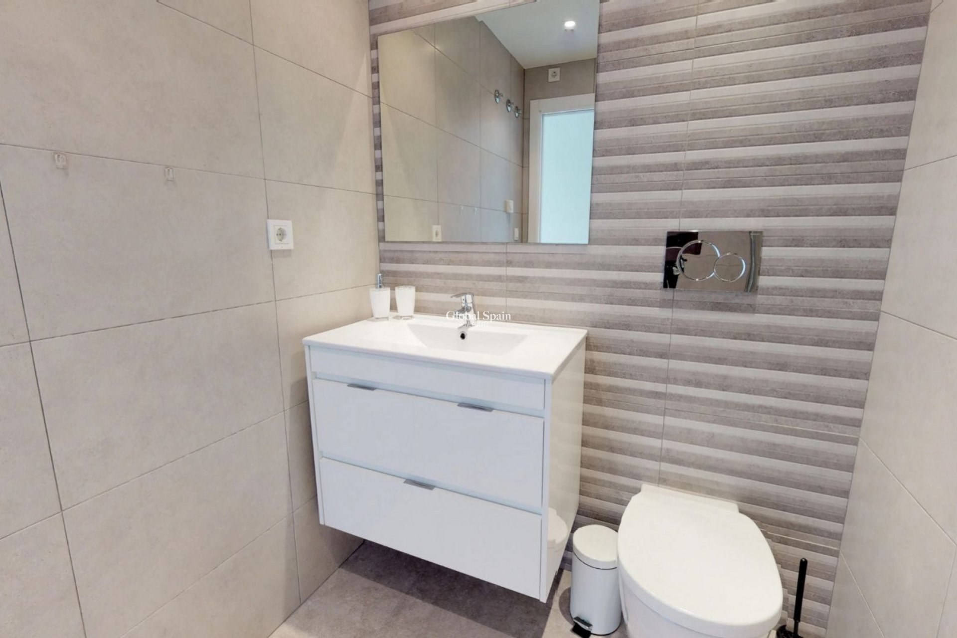 Wiederverkauf - WOHNUNG -
TORREVIEJA - Aguas Nuevas
