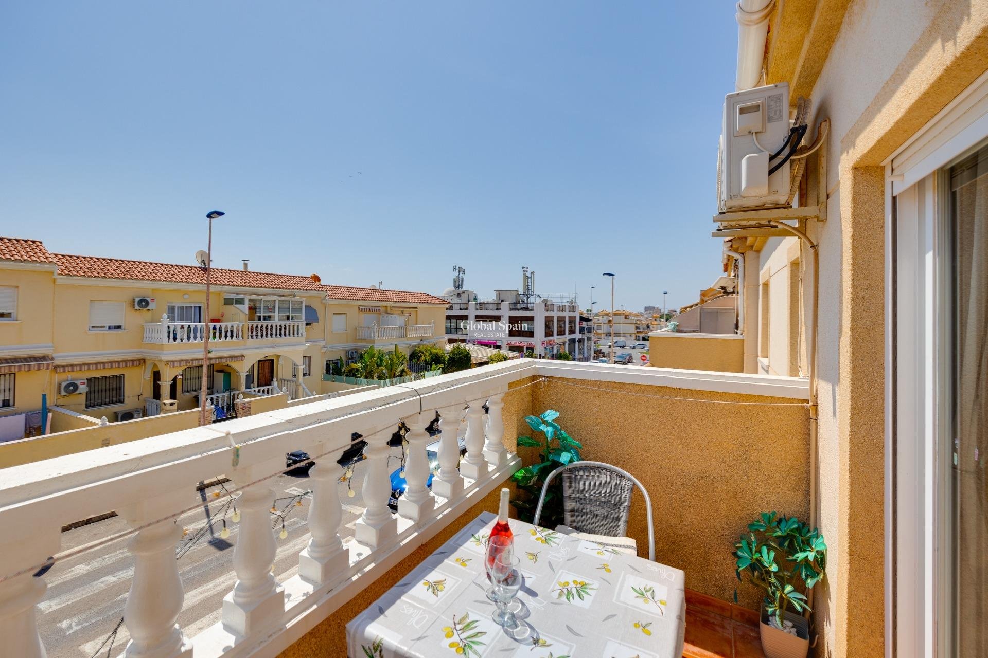 Wiederverkauf - WOHNUNG -
TORREVIEJA - Aguas Nuevas