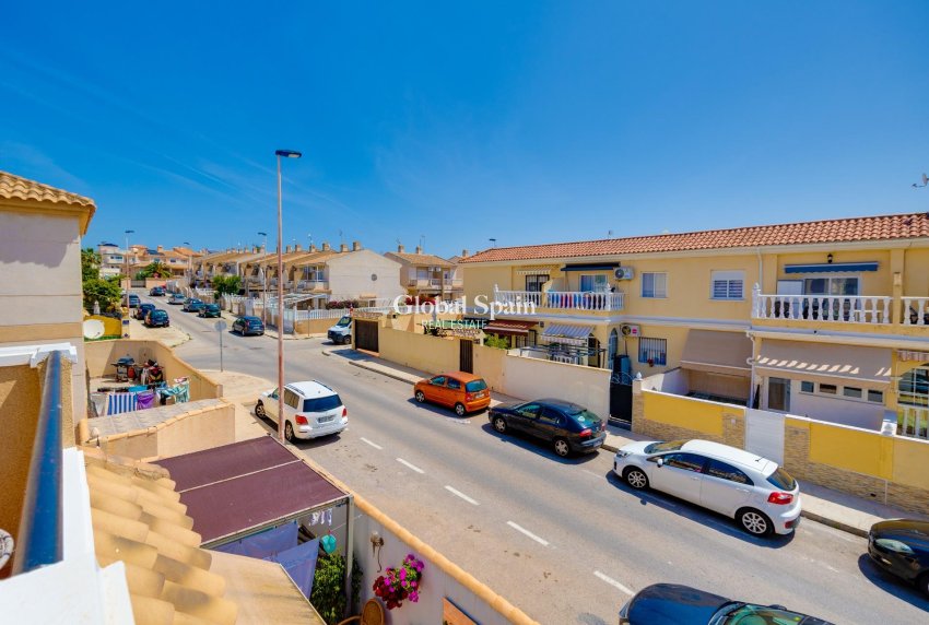 Wiederverkauf - WOHNUNG -
TORREVIEJA - Aguas Nuevas