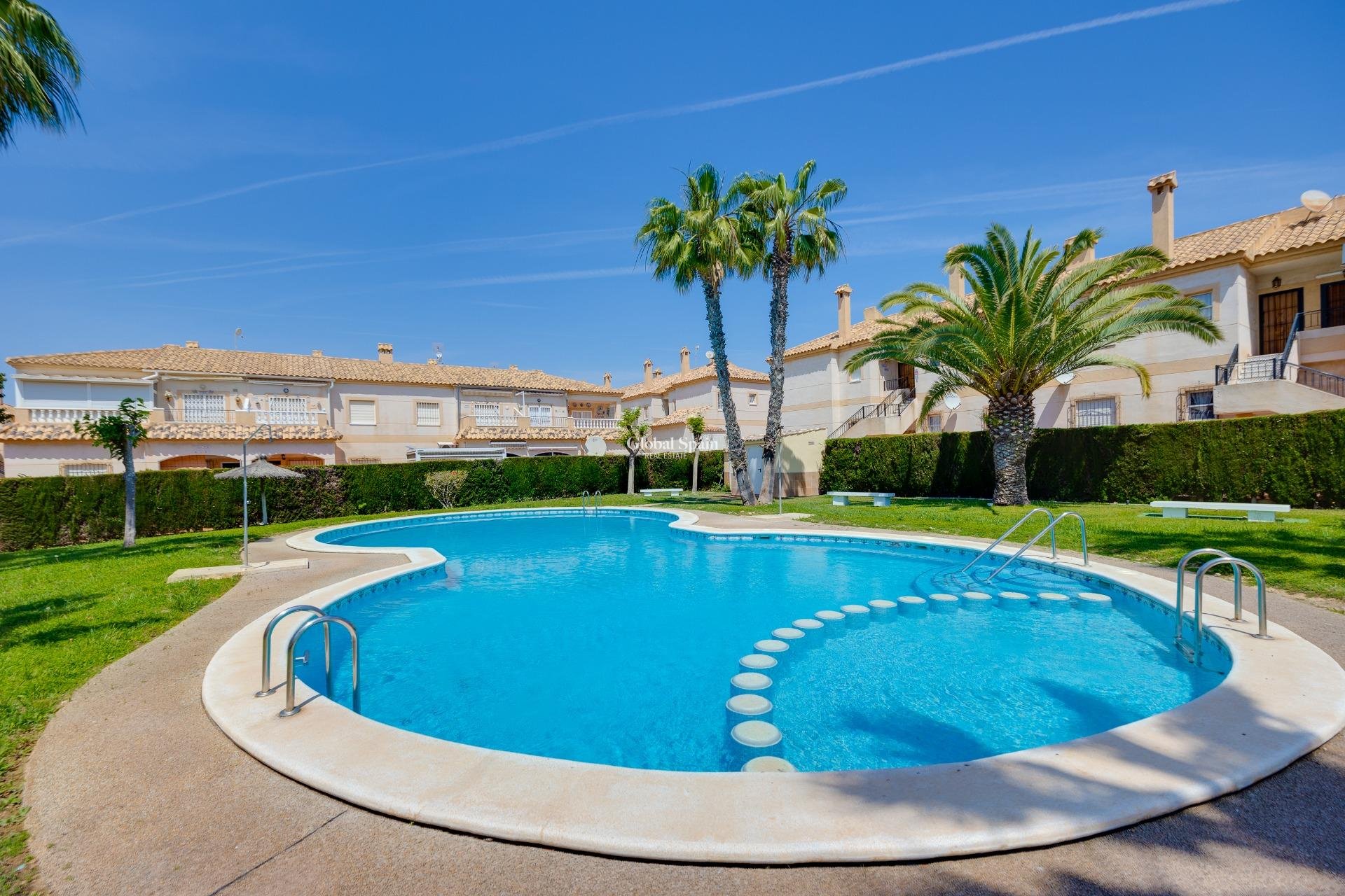 Wiederverkauf - WOHNUNG -
TORREVIEJA - Aguas Nuevas