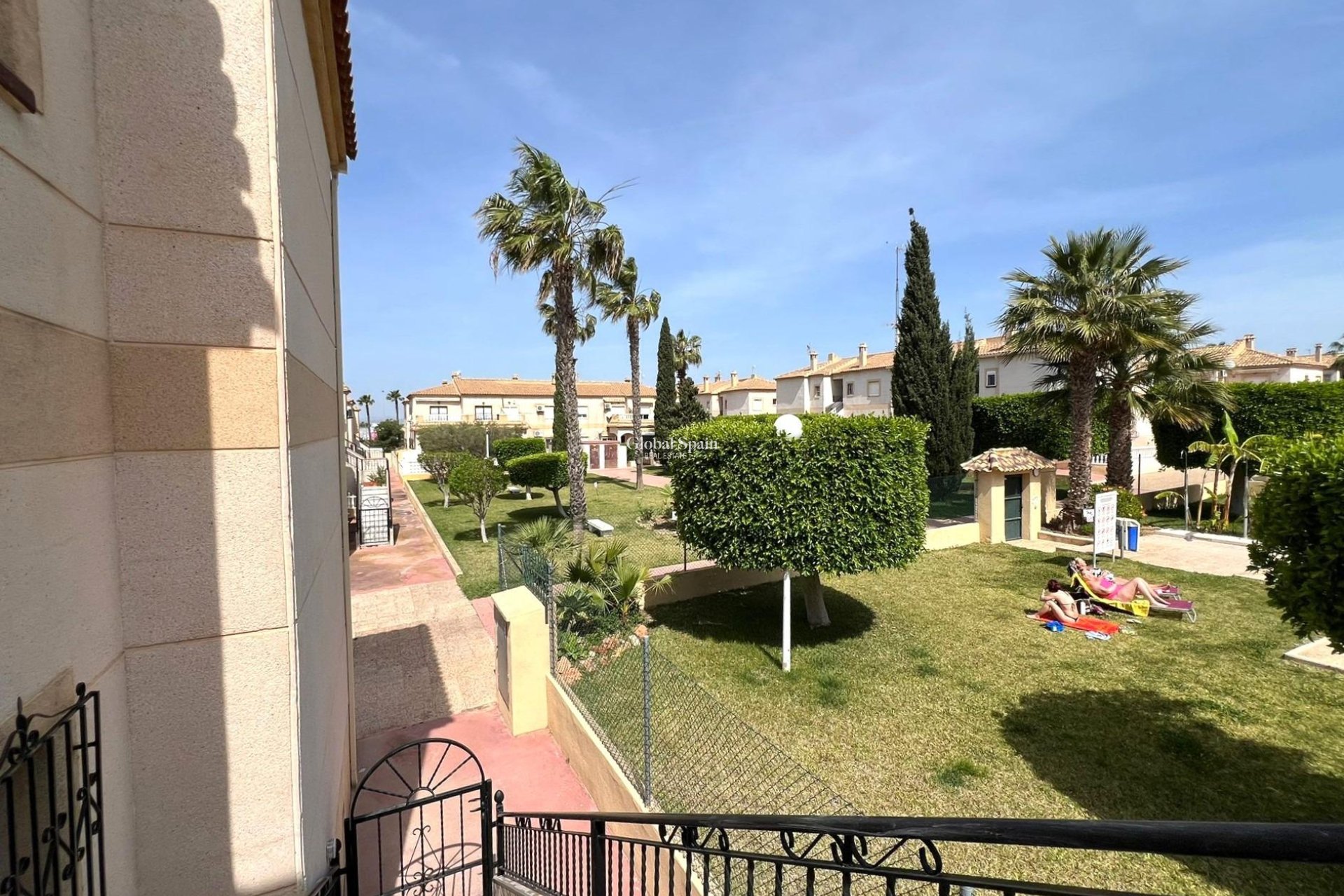 Wiederverkauf - WOHNUNG -
TORREVIEJA - Aguas Nuevas