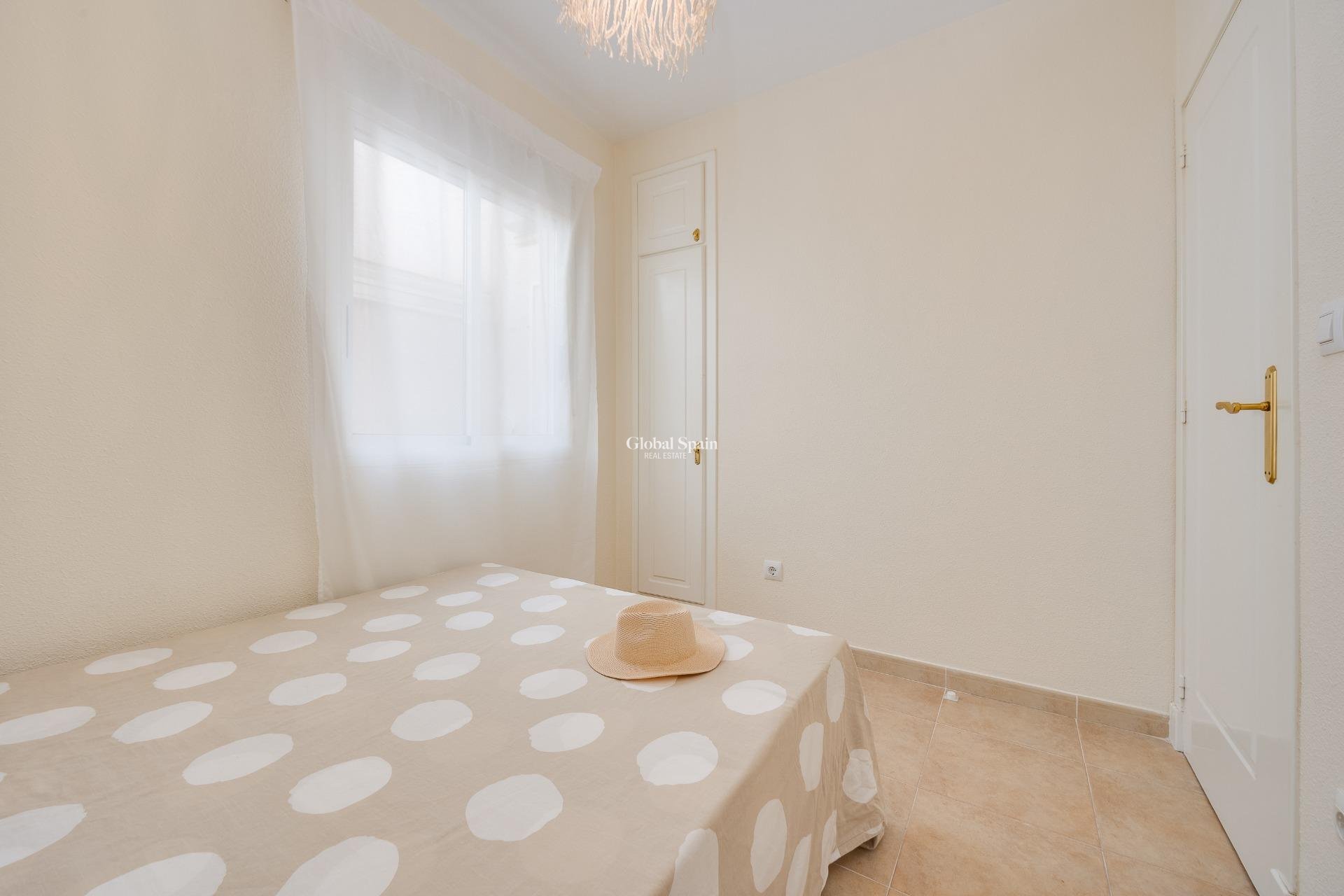 Wiederverkauf - WOHNUNG -
TORREVIEJA - Aguas Nuevas