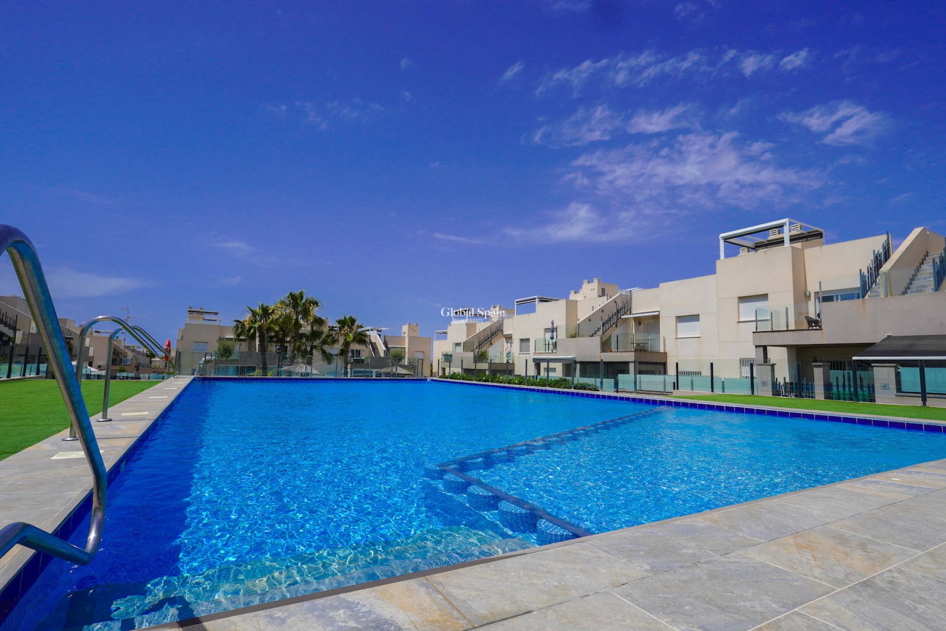 Wiederverkauf - WOHNUNG -
TORREVIEJA - Aguas Nuevas