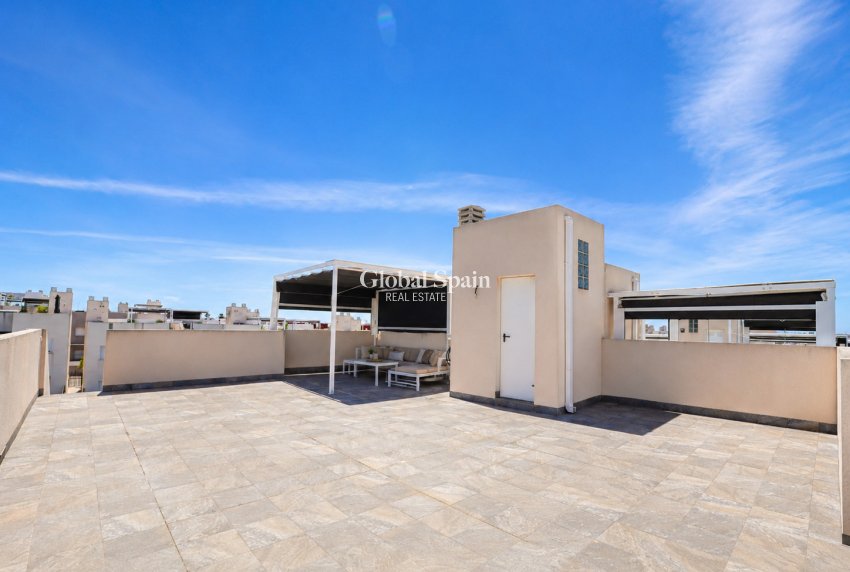 Wiederverkauf - WOHNUNG -
TORREVIEJA - Aguas Nuevas