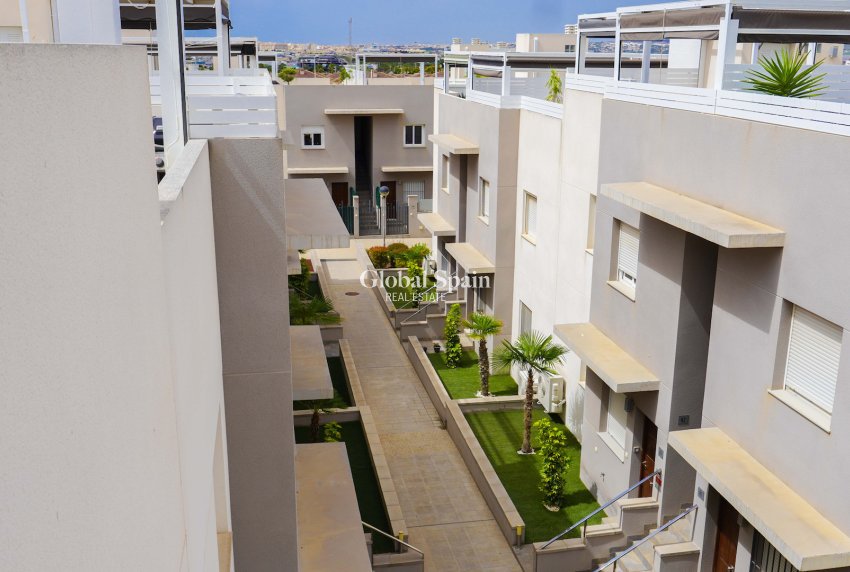 Wiederverkauf - WOHNUNG -
TORREVIEJA - Aguas Nuevas
