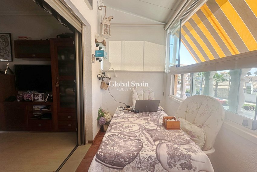 Wiederverkauf - WOHNUNG -
TORREVIEJA - Aguas Nuevas