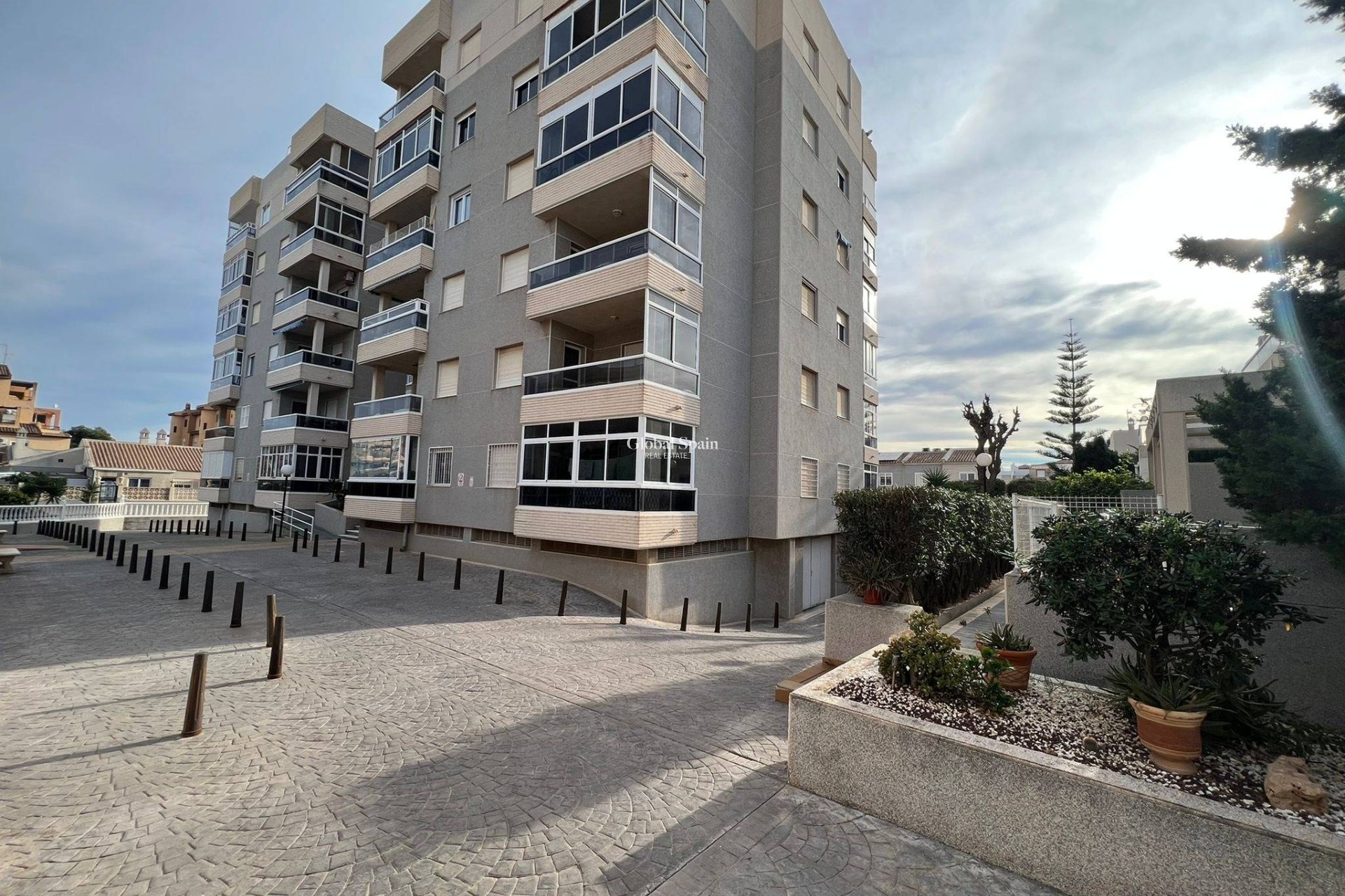 Wiederverkauf - WOHNUNG -
TORREVIEJA - Aguas Nuevas