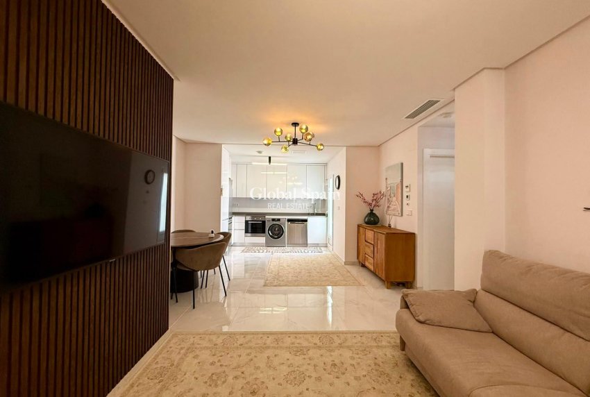 Wiederverkauf - WOHNUNG -
TORREVIEJA - Aguas Nuevas