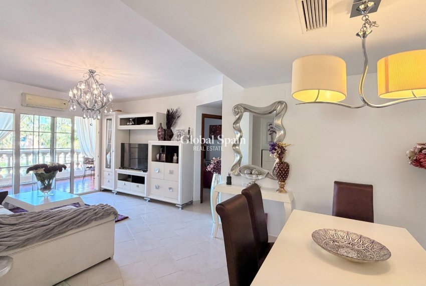 Wiederverkauf - WOHNUNG -
TORREVIEJA - Aldea del mar