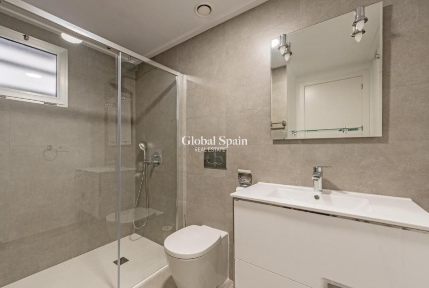 Wiederverkauf - WOHNUNG -
TORREVIEJA - Auguas Neuvas