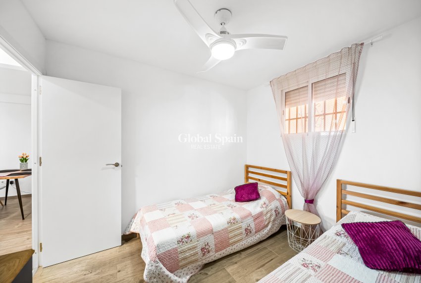 Wiederverkauf - Wohnung -
TORREVIEJA - Cabo Cervera