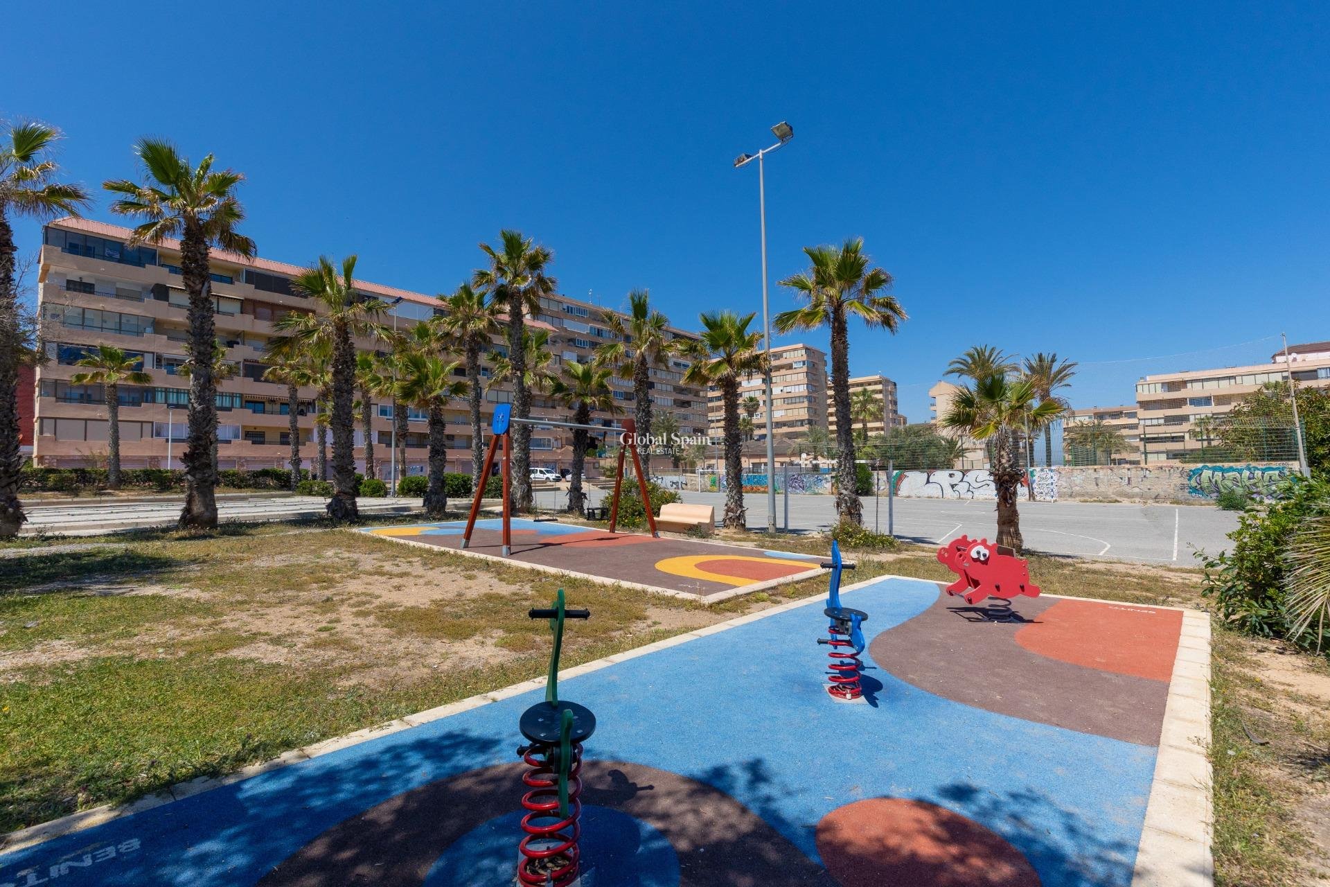 Wiederverkauf - Wohnung -
TORREVIEJA - Cabo Cervera