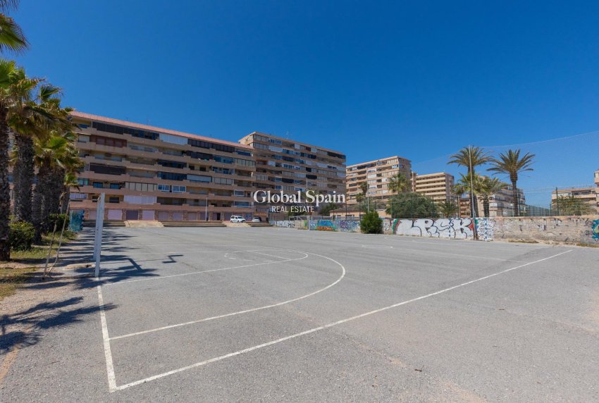 Wiederverkauf - Wohnung -
TORREVIEJA - Cabo Cervera