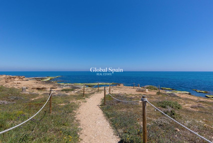 Wiederverkauf - Wohnung -
TORREVIEJA - Cabo Cervera