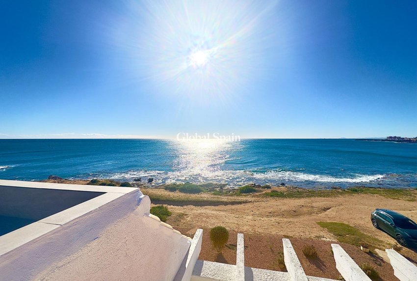 Wiederverkauf - Wohnung -
TORREVIEJA - Cabo Cervera