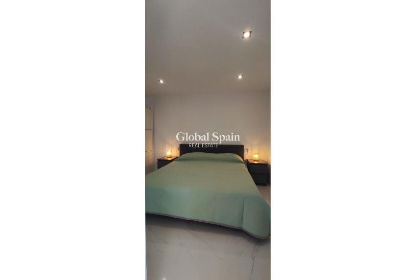 Wiederverkauf - WOHNUNG -
TORREVIEJA - Cabo Cervera