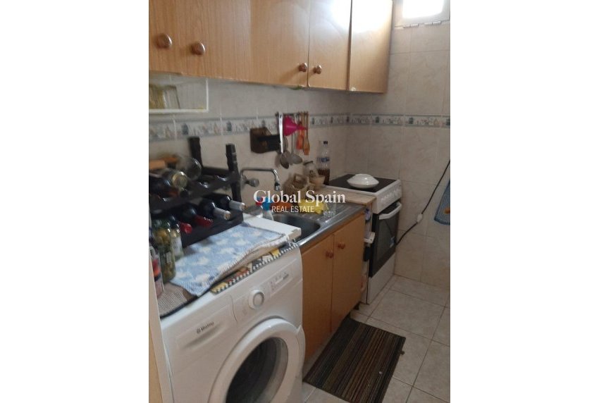 Wiederverkauf - WOHNUNG -
TORREVIEJA - Cabo Cervera