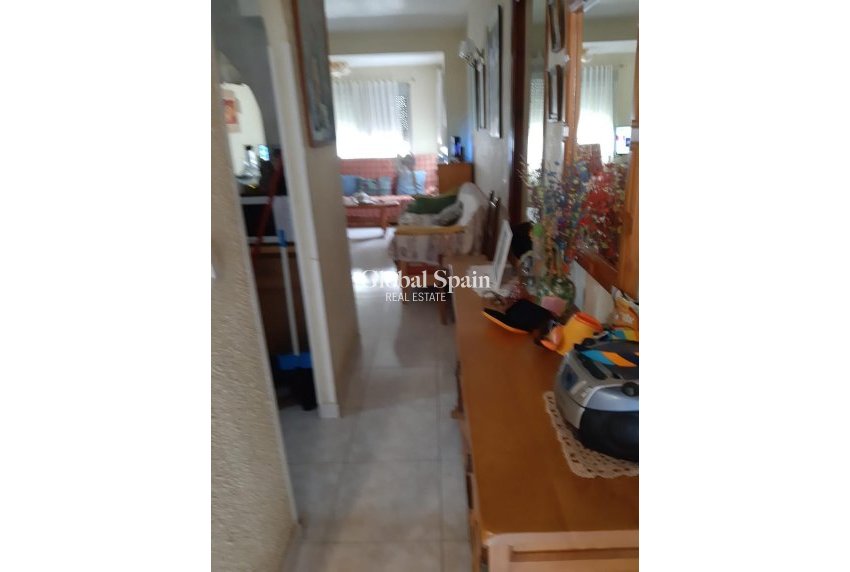 Wiederverkauf - WOHNUNG -
TORREVIEJA - Cabo Cervera