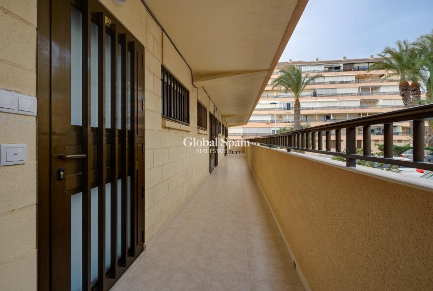 Wiederverkauf - WOHNUNG -
TORREVIEJA - Cabo Cervera